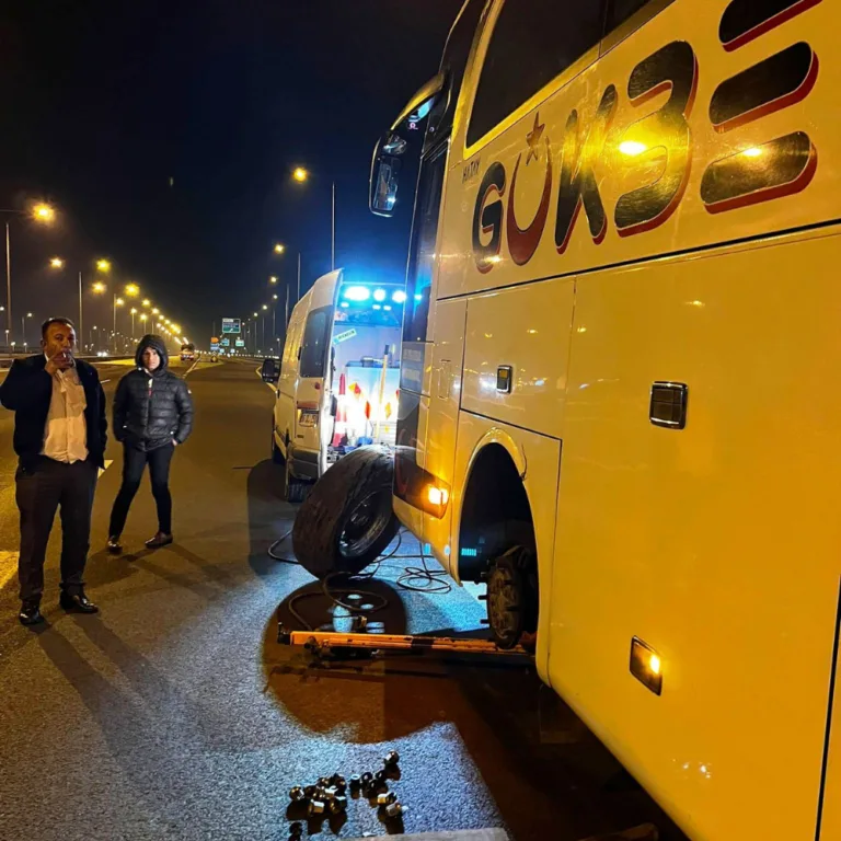 kazan-saray-oto-lastik-tamirci-yol-yardim (14)